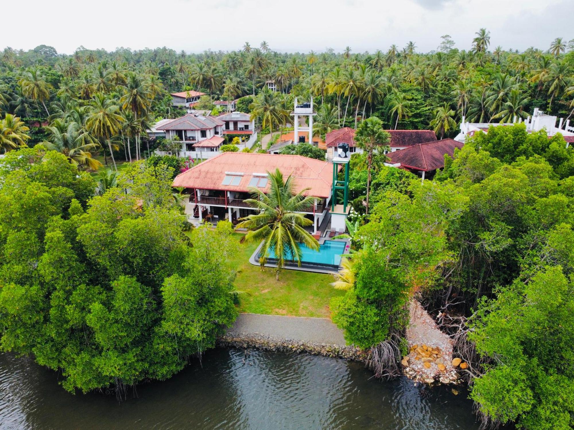 Lagoon Bentota Resort Kültér fotó