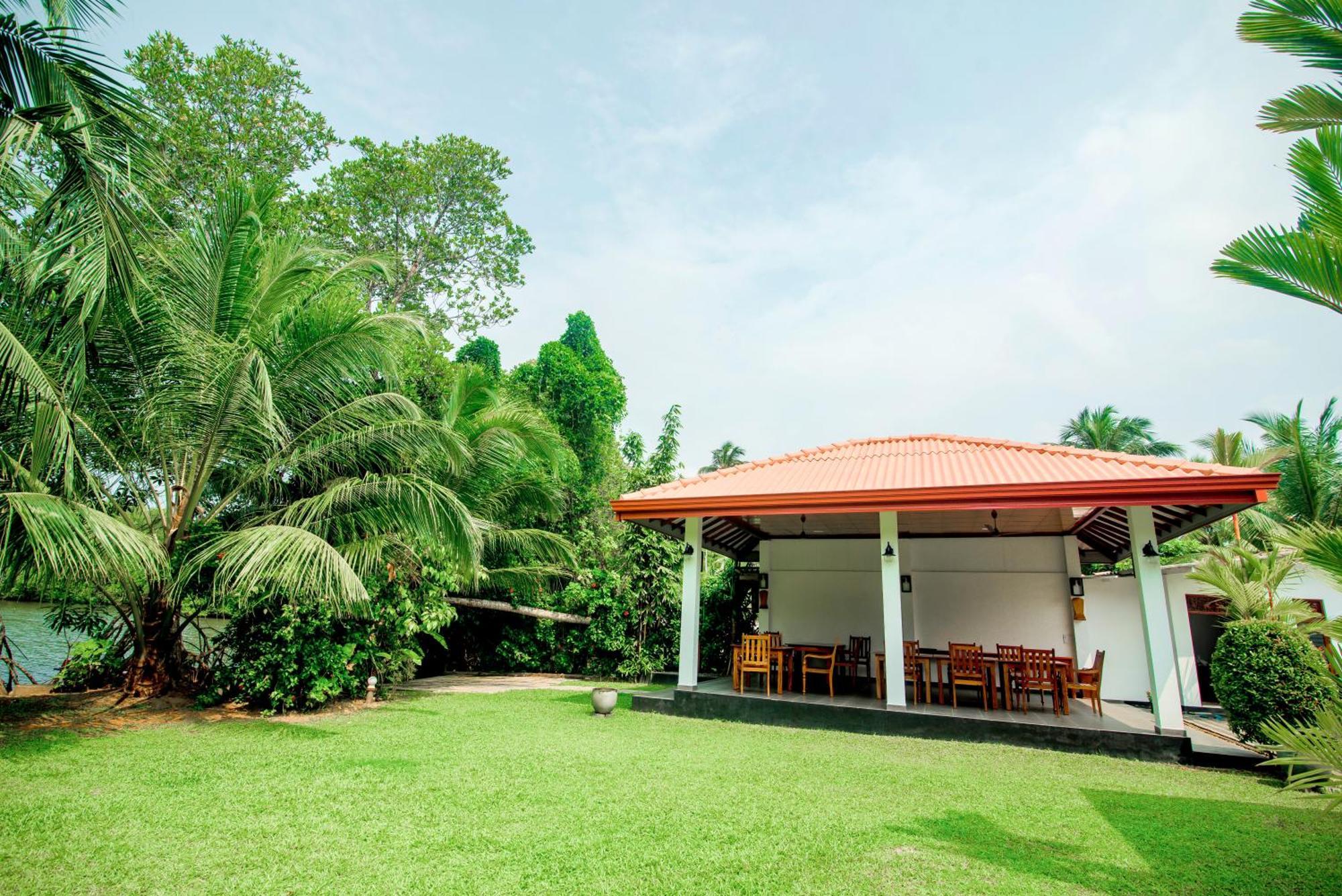 Lagoon Bentota Resort Kültér fotó